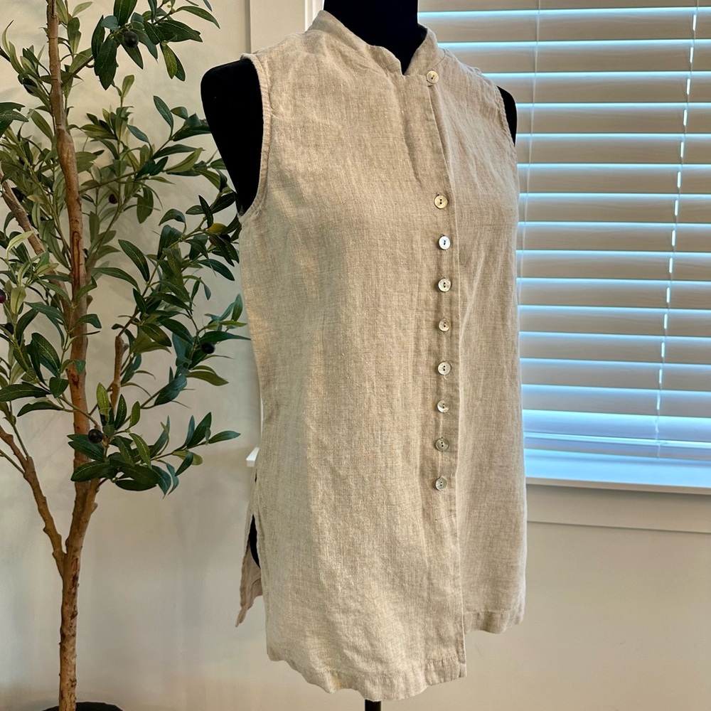 Linen Sleeveless Long Button-Down Top